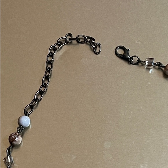 ✨ Boho-Inspired Natural Stone & Crystal Necklace – 13"–16" Adjustable ✨ - Picture 3 of 4